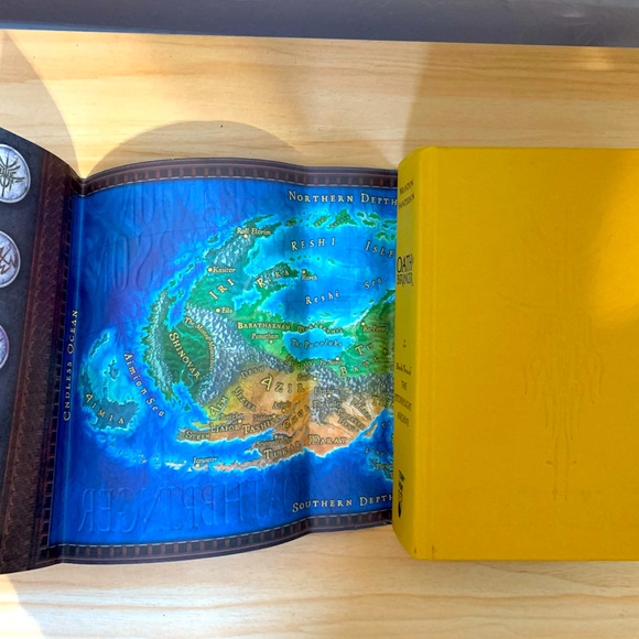 Brandon Sanderson Oathbringer, Hardcover First Edition Signed by author. - Picture 7 of 11